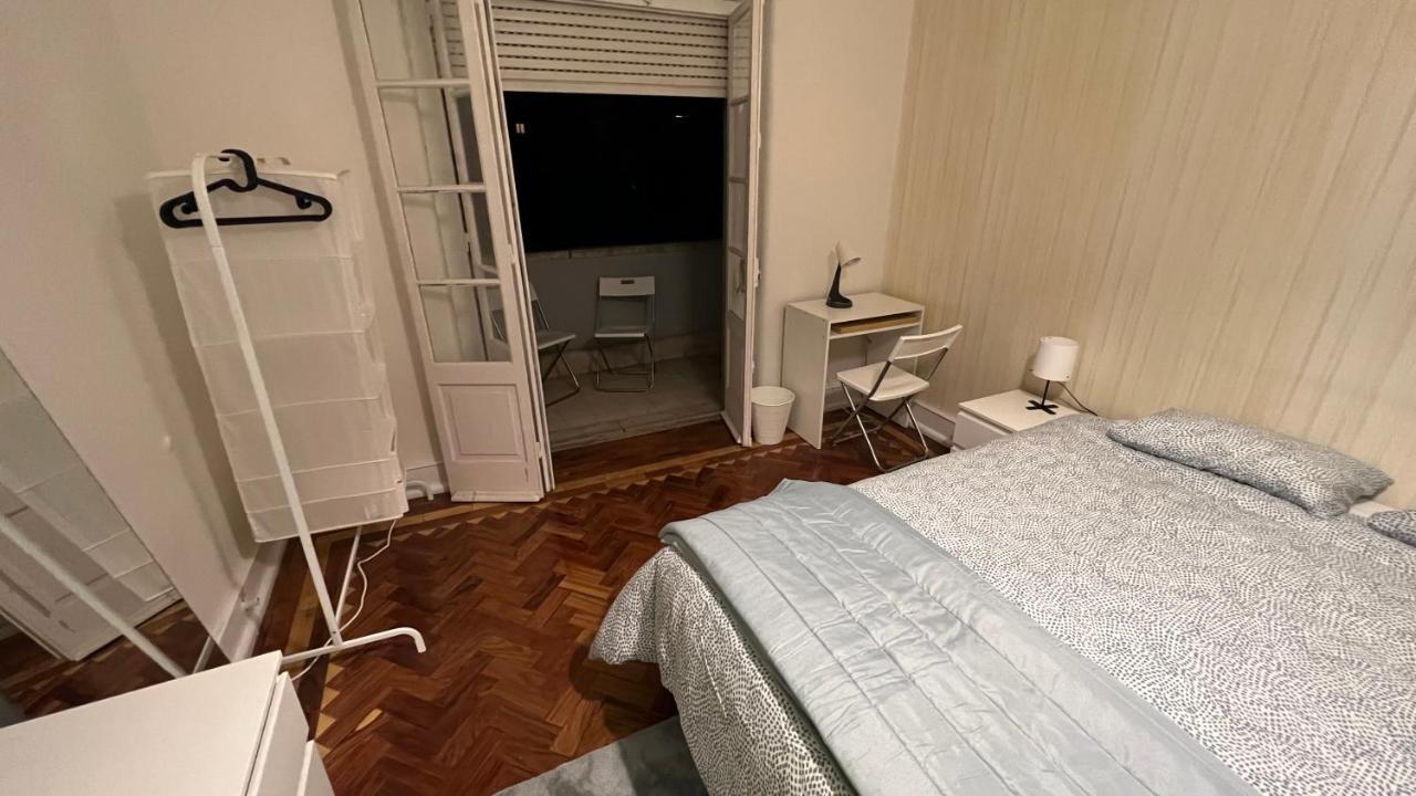 Habitacion Privada Para 3 Grande Con Balcon Lisboa Ngoại thất bức ảnh