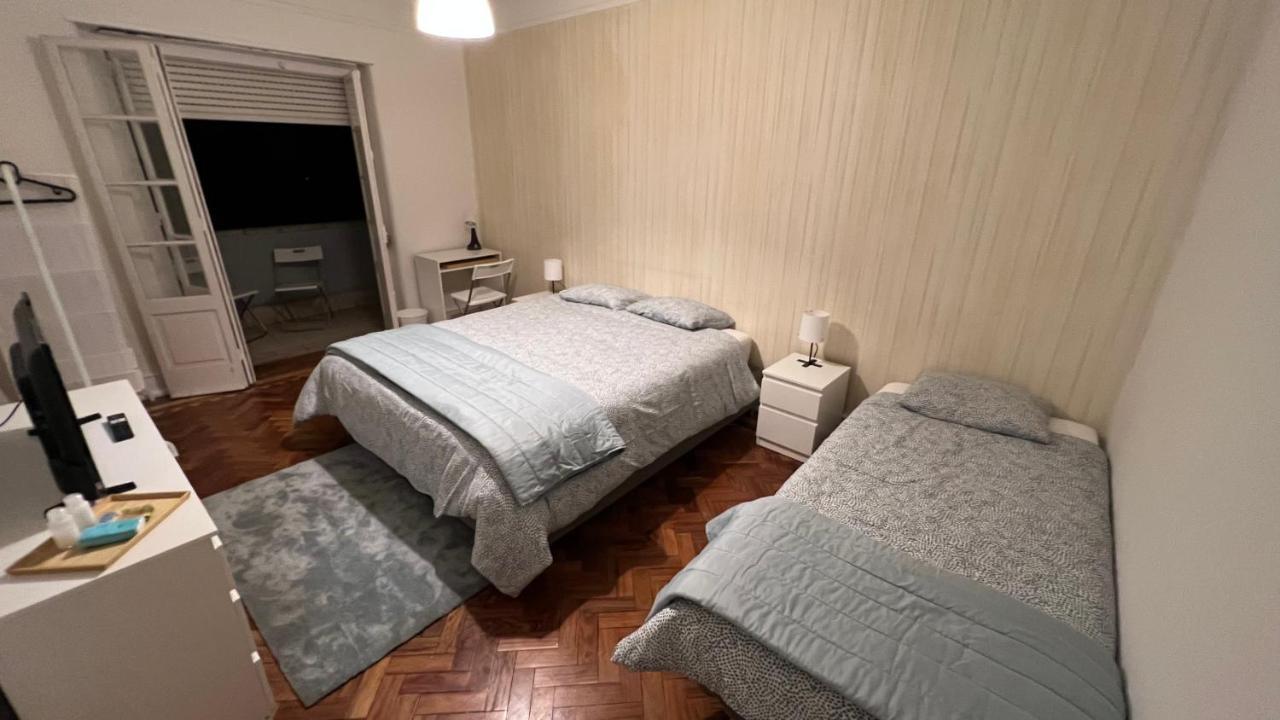Habitacion Privada Para 3 Grande Con Balcon Lisboa Ngoại thất bức ảnh