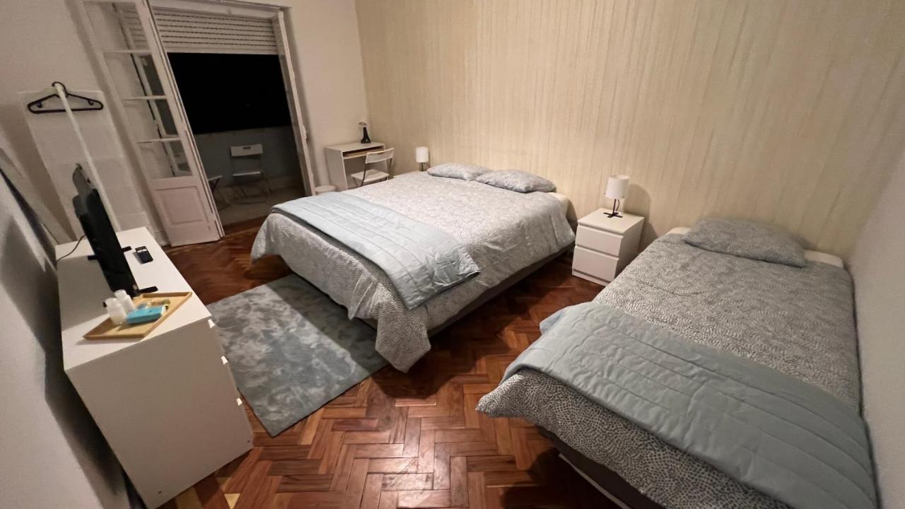 Habitacion Privada Para 3 Grande Con Balcon Lisboa Ngoại thất bức ảnh