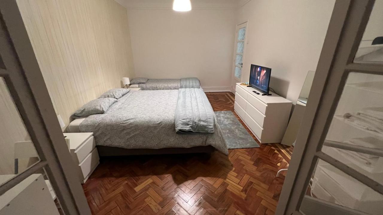 Habitacion Privada Para 3 Grande Con Balcon Lisboa Ngoại thất bức ảnh