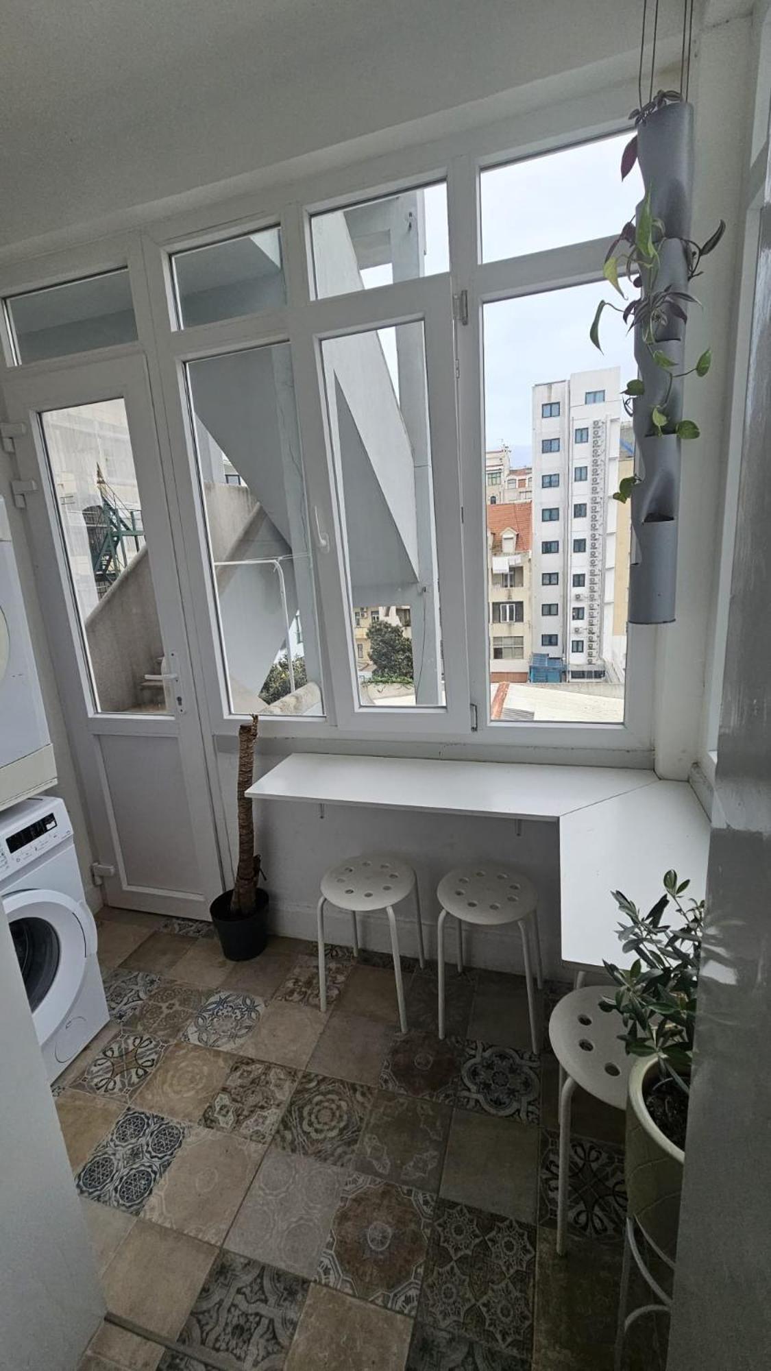 Habitacion Privada Para 3 Grande Con Balcon Lisboa Ngoại thất bức ảnh